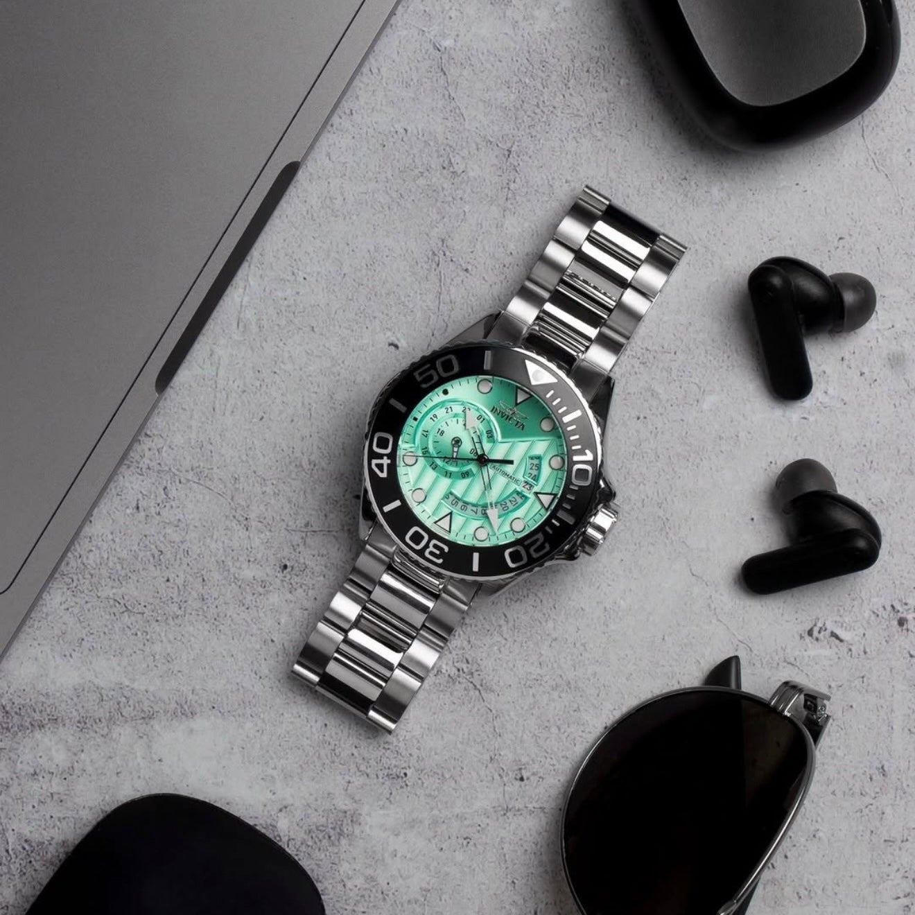 Invicta Men´s 52mm Grand Driver GMT Automatic Turquoise Dial 300m Watch