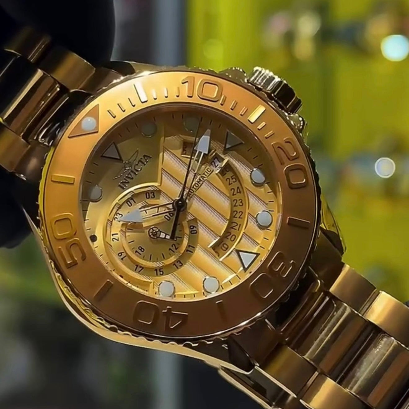 Invicta Grand Driver Men´s  Automatic Gold Dial 52mm