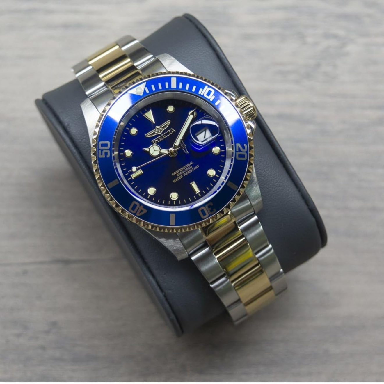 Invicta Pro Diver Blue/Gold Men´s Watch 42mm Quartz-Steel