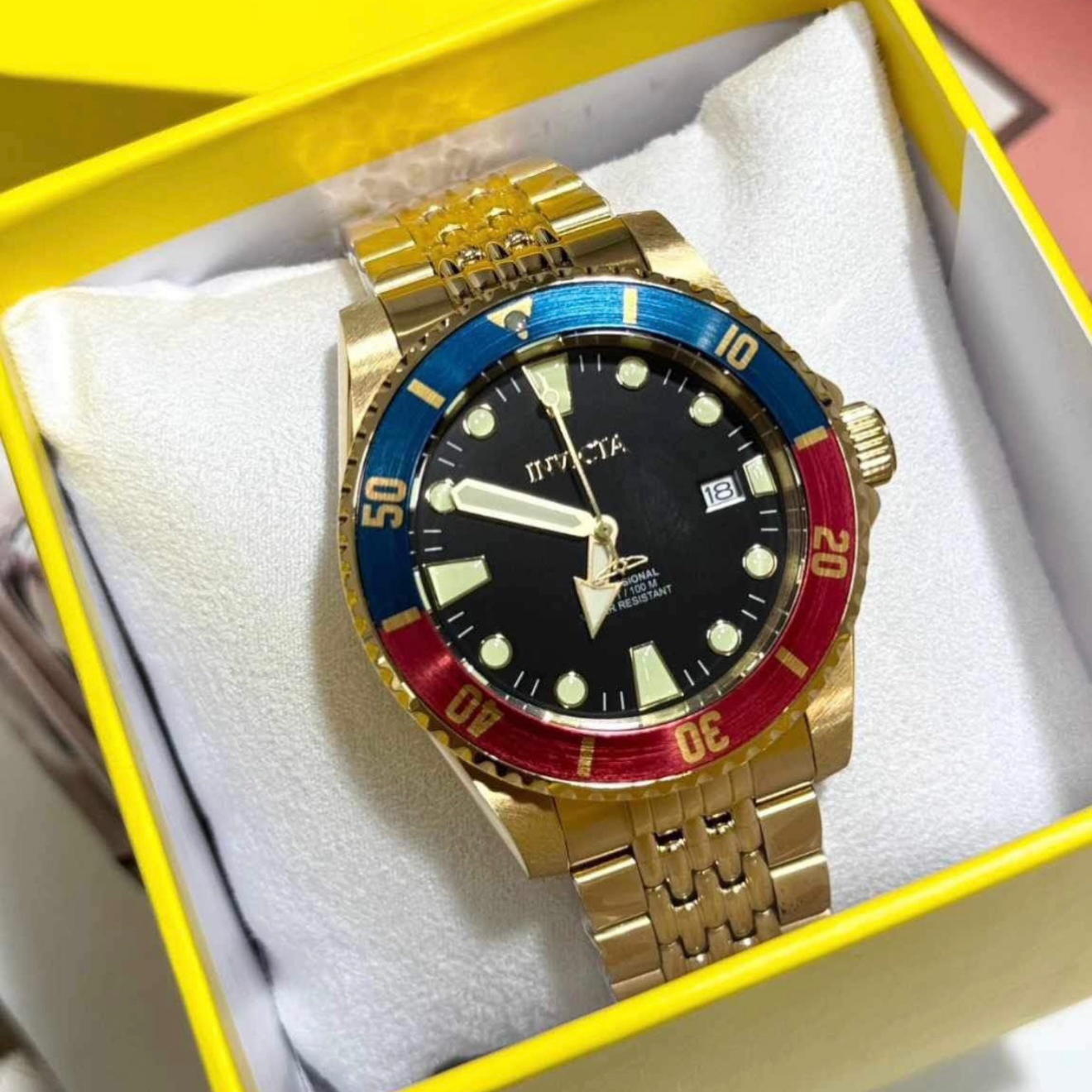 Invicta Pro Diver 44mm Men´s - Blak Dial Quartz Automatic Stainless Gold Watch