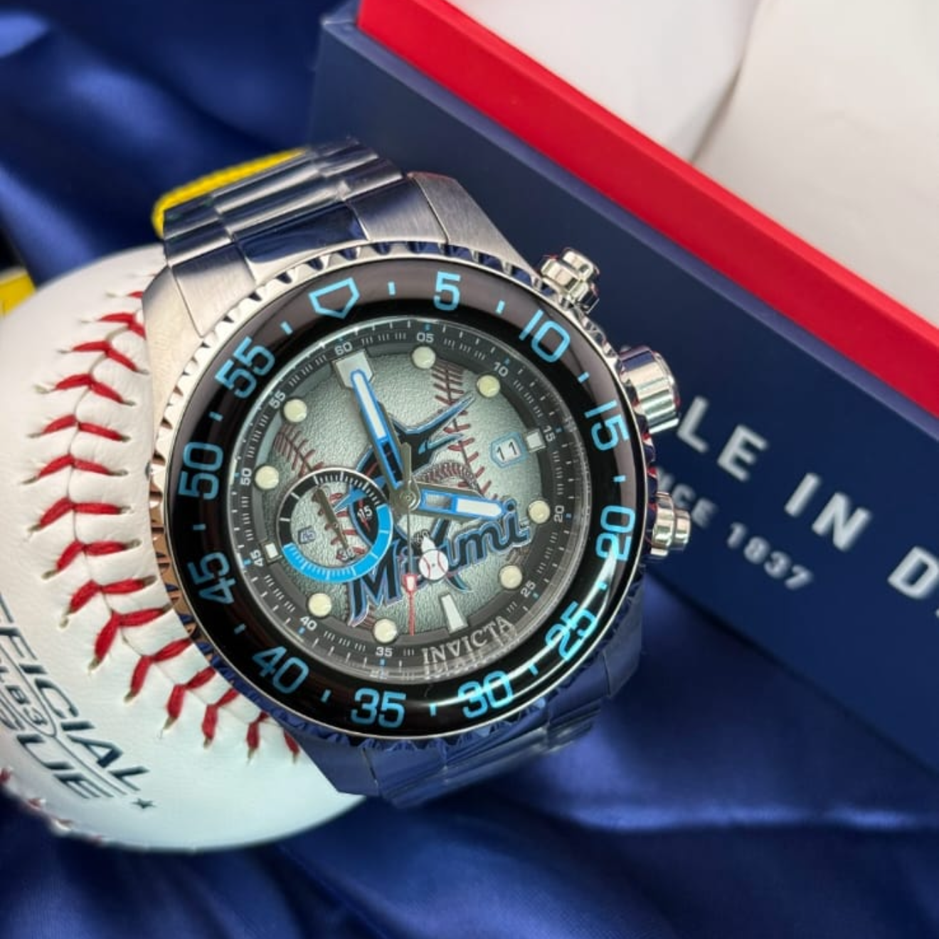 Invicta MLB Special Edichon Marlins Miami 50mm Chronograph / Quartz