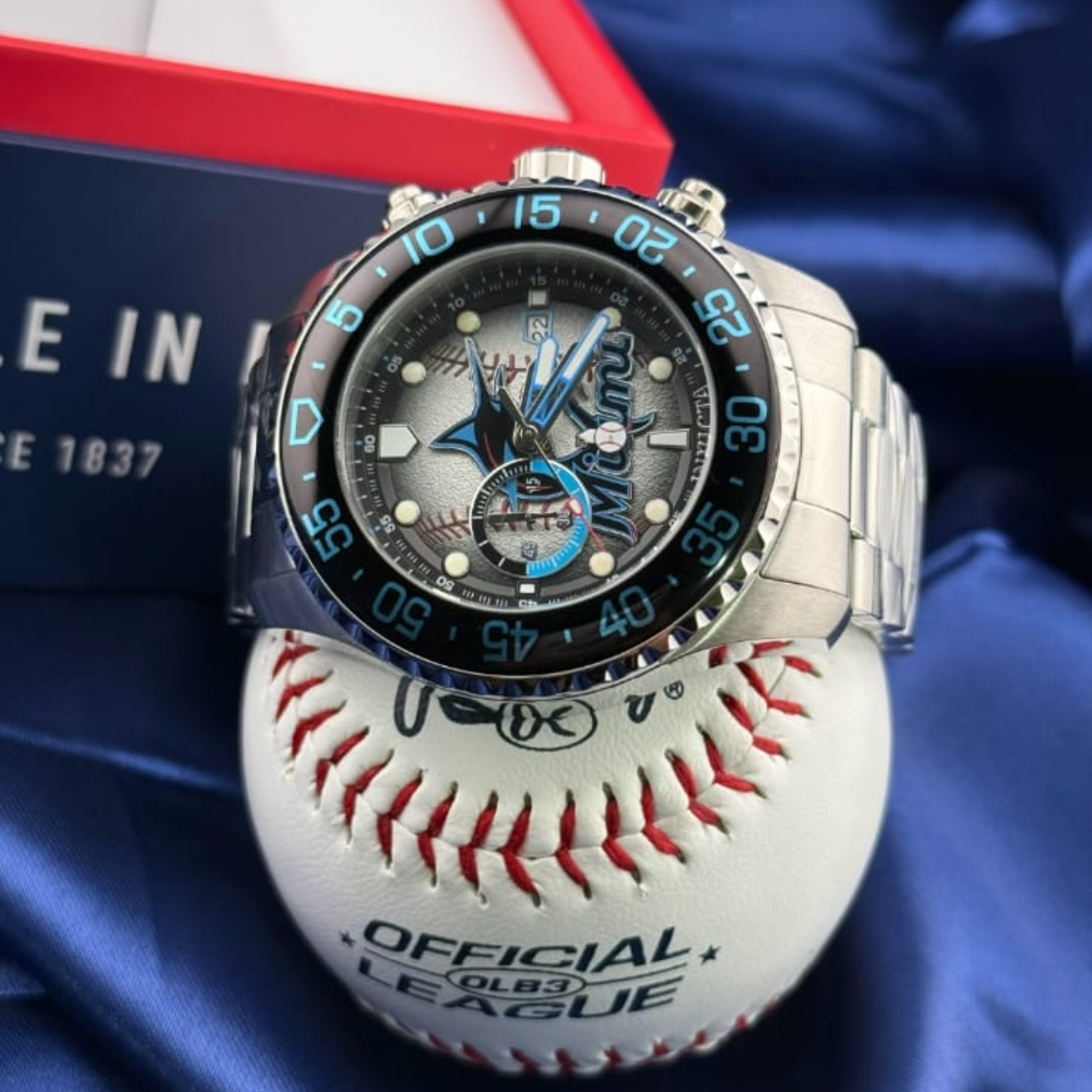 Invicta MLB Special Edichon Marlins Miami 50mm Chronograph / Quartz