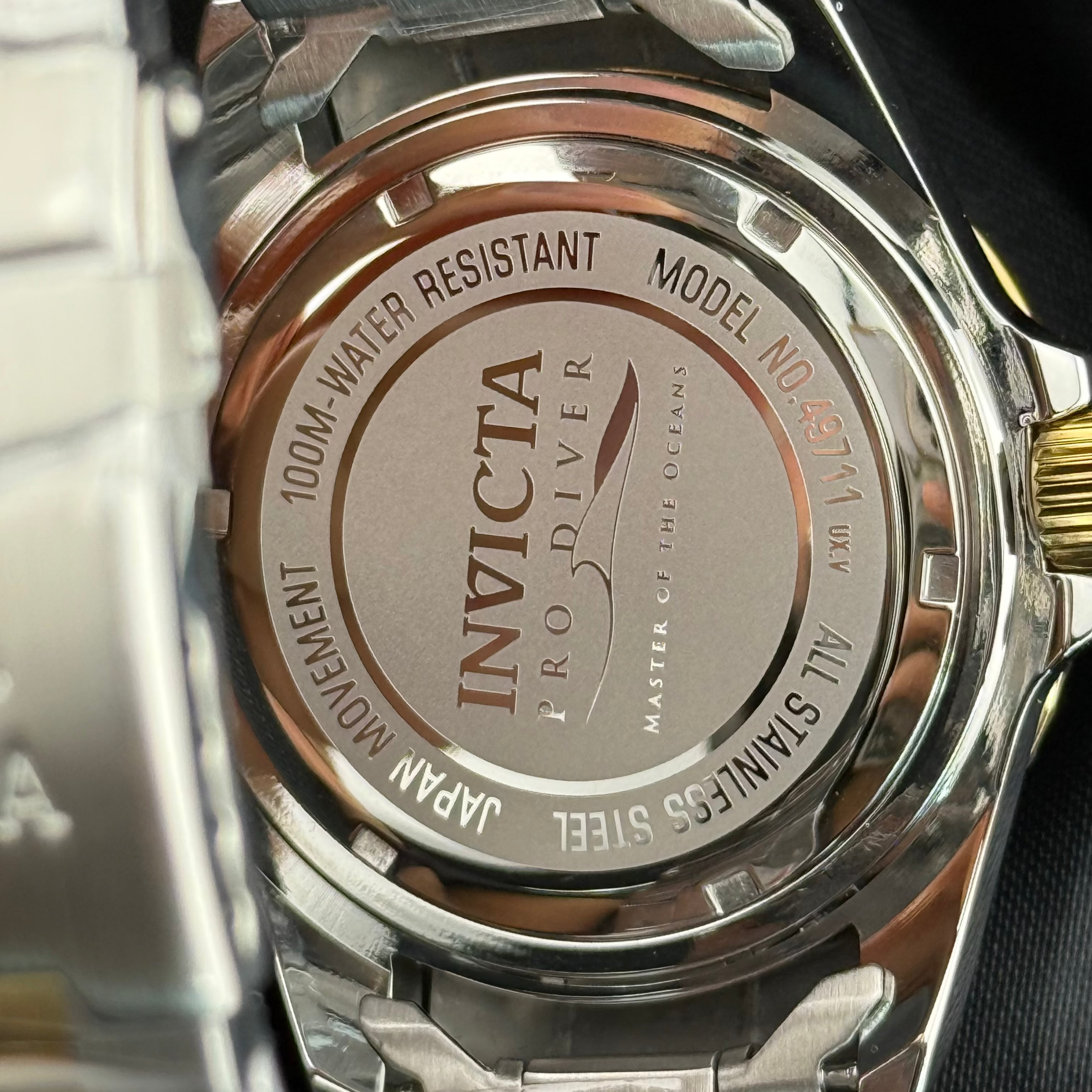 Invicta Pro Diver Quartz Silver Dial Men´s Watch 42mm