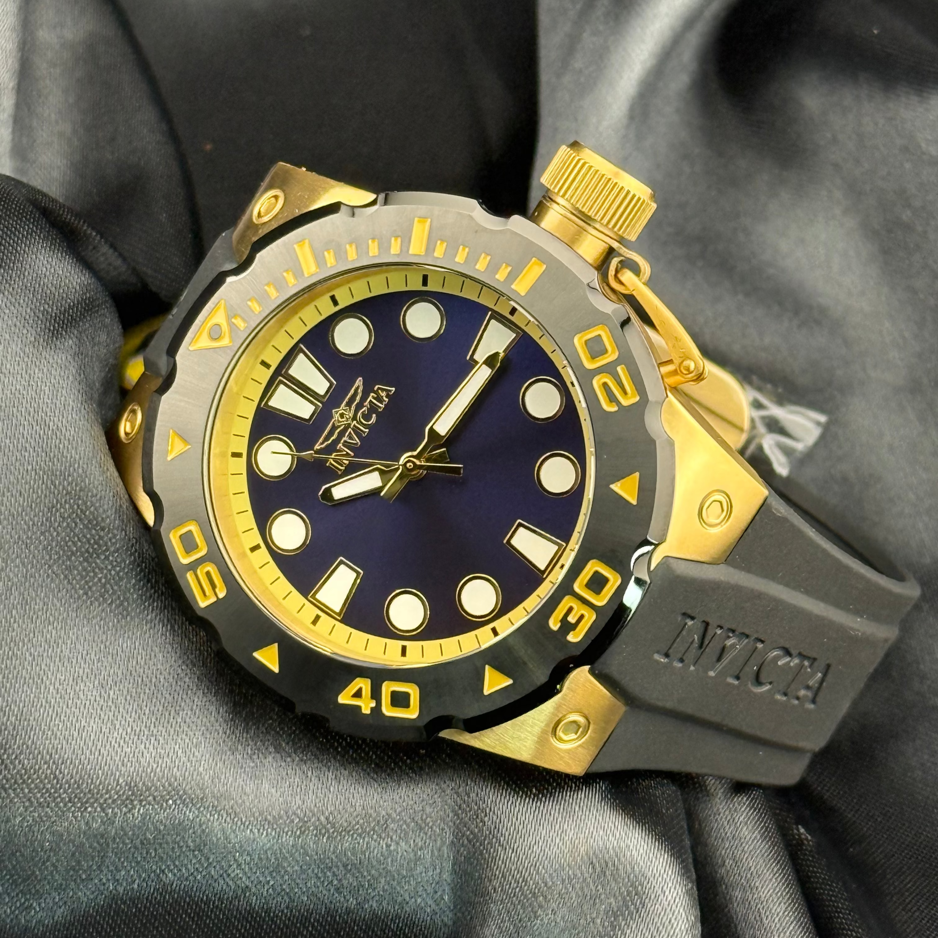 Invicta Pro Diver Men´s Stainless Steel Gold Blue Dial 51mm Quartz