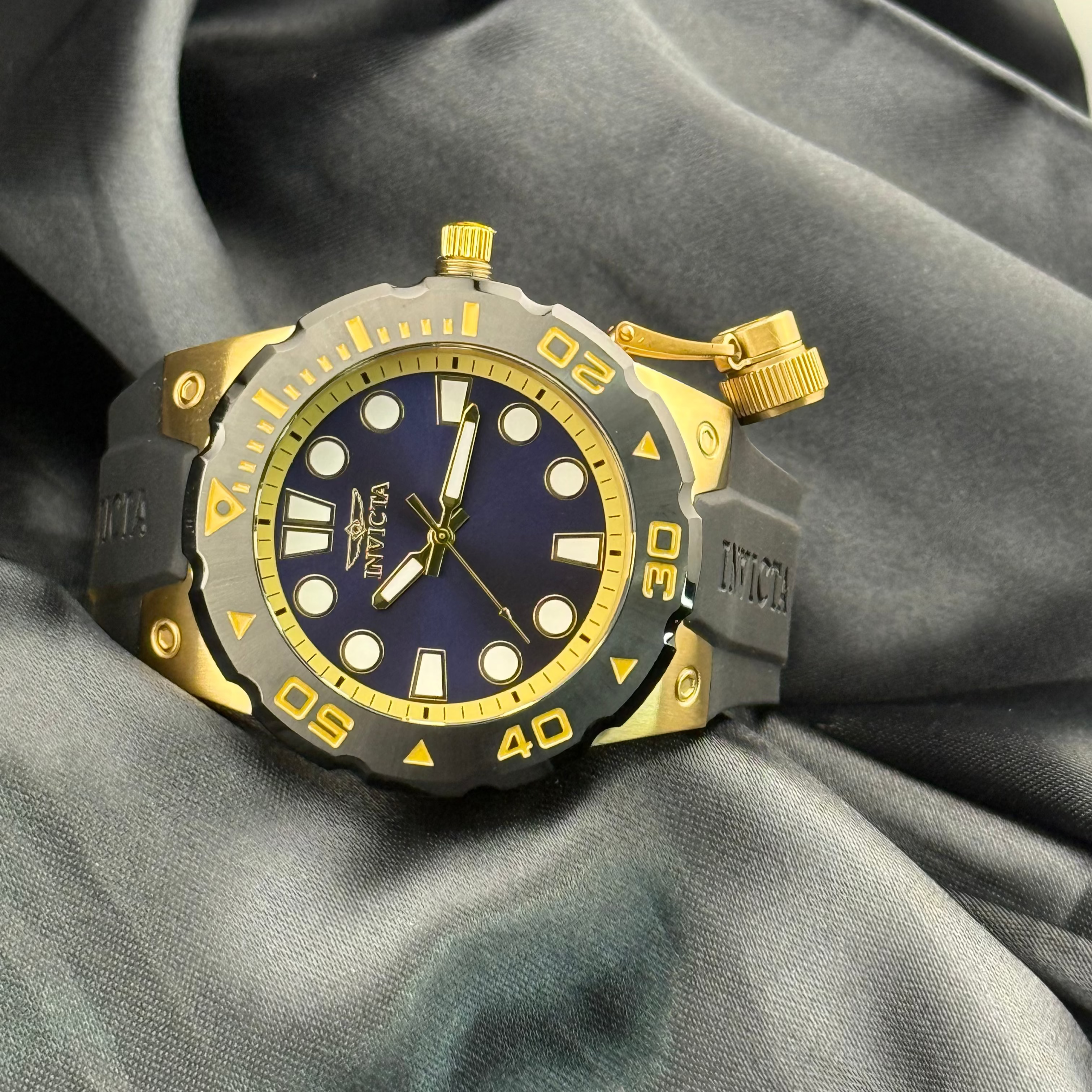 Invicta Pro Diver Men´s Stainless Steel Gold Blue Dial 51mm Quartz