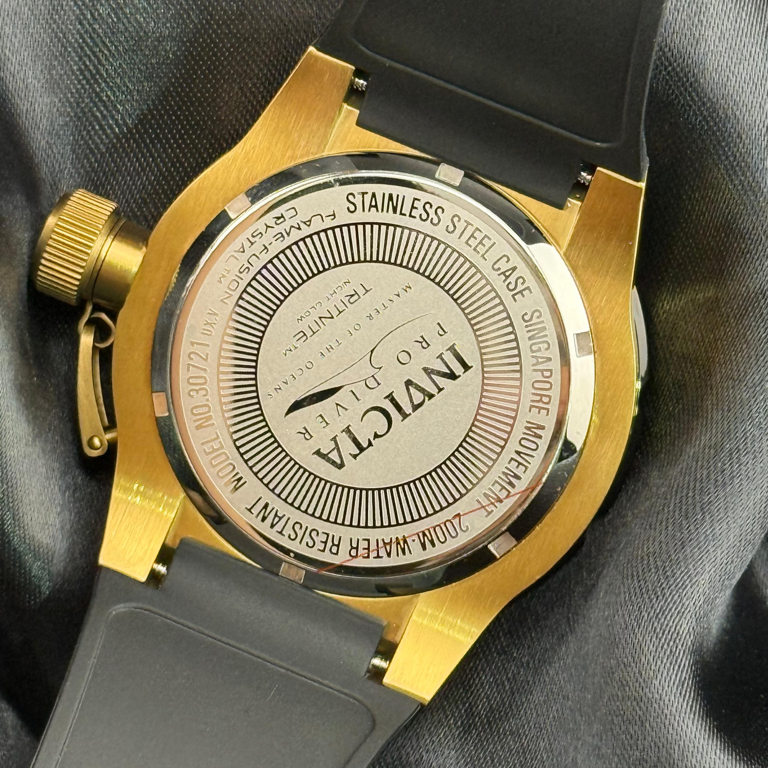 Invicta Pro Diver Men´s Stainless Steel Gold Blue Dial 51mm Quartz