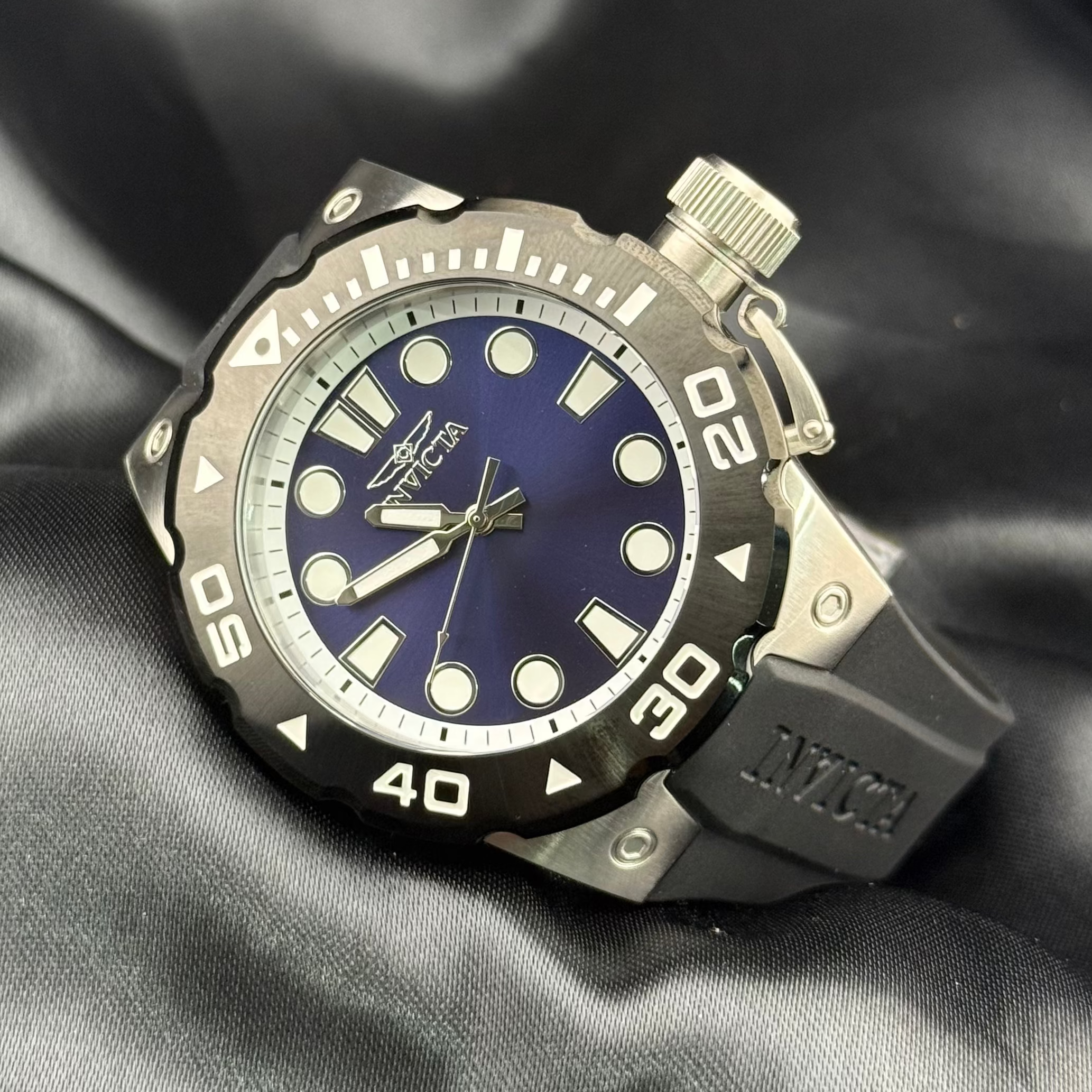 Invicta Pro Diver 51mm Blue Dial / Black Strap Watch Quartz