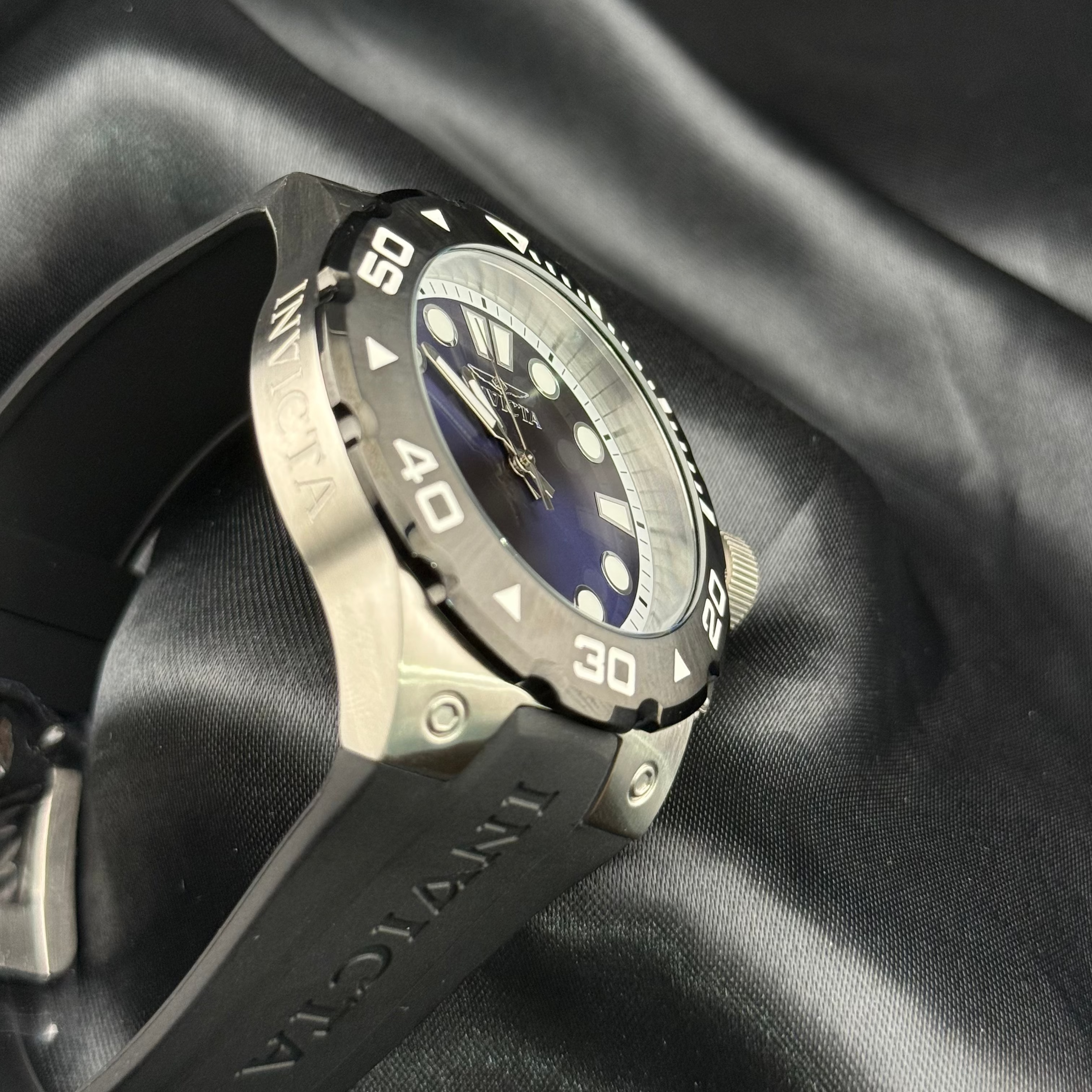 Invicta Pro Diver 51mm Blue Dial / Black Strap Watch Quartz